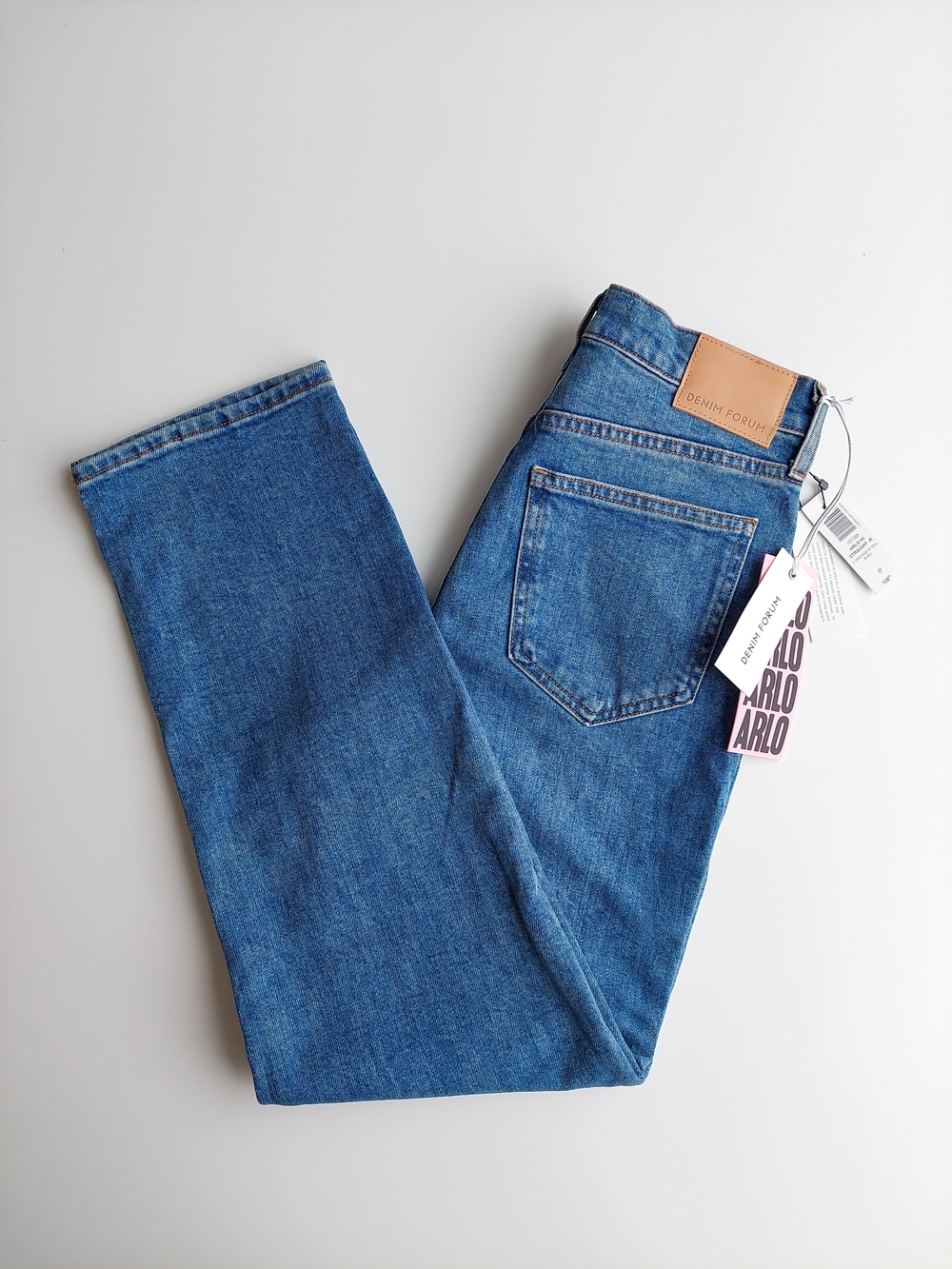 NWT Aritzia Denim Forum Arlo High-Rise Straight Leg Jeans Women's 27 28L Blue
